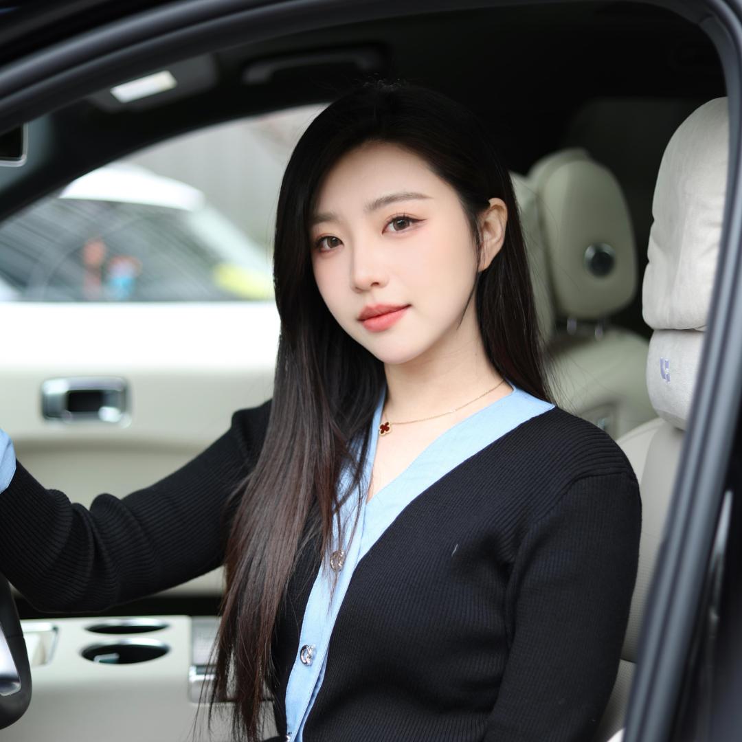 玩车的小奕