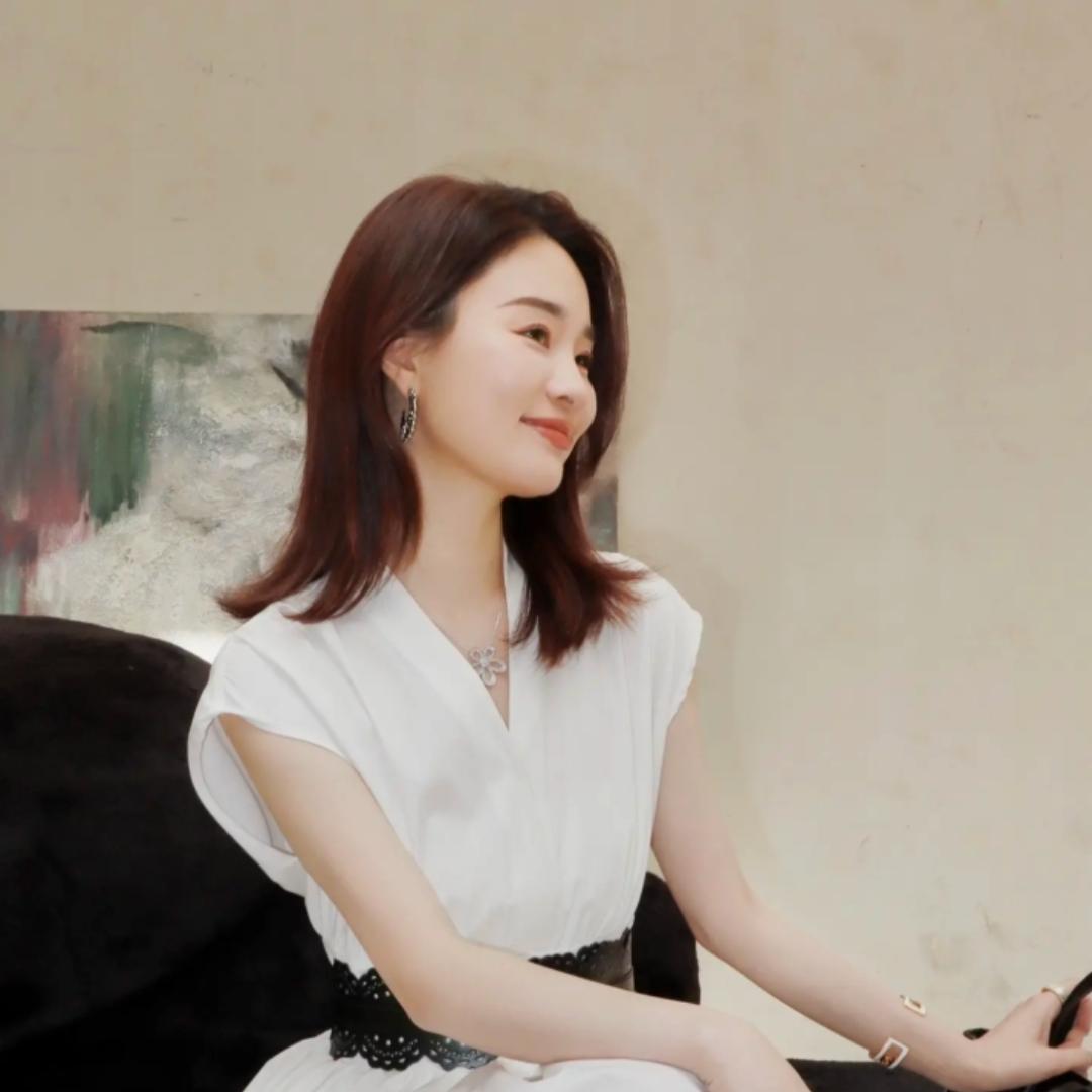 邱莹莹女装穿搭