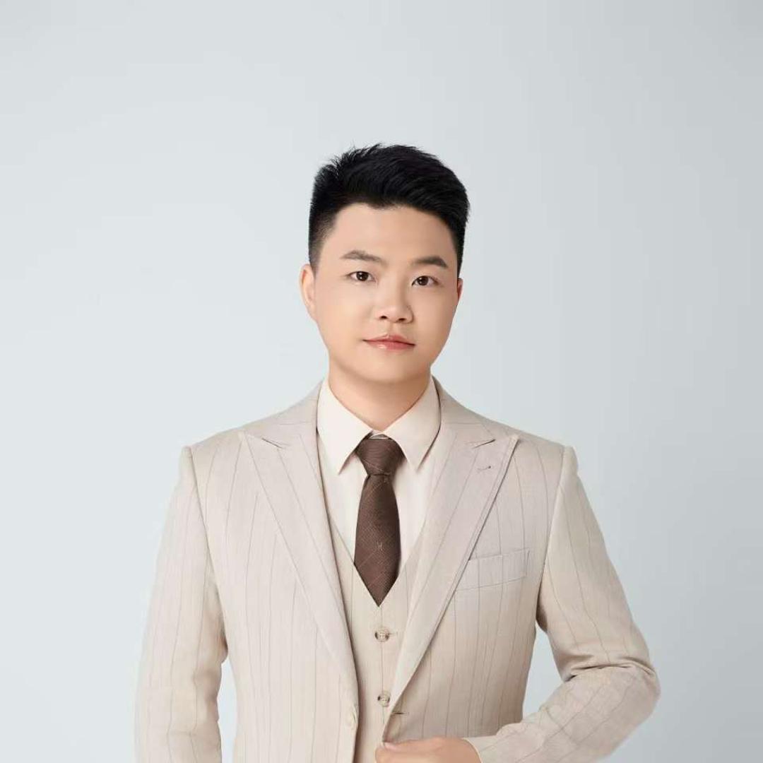 闻鑫言保