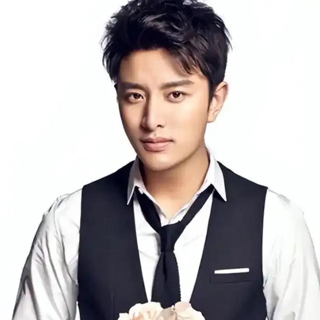 老粉蹲亮授权铺