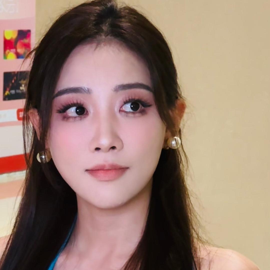 旭旭姐姐（小叶美妆