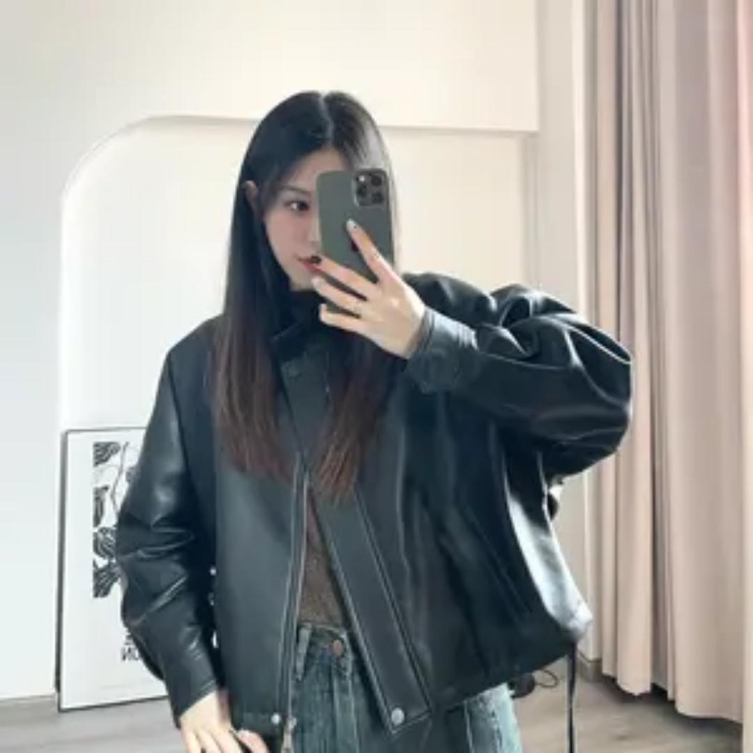 海宁迪依莲服饰欣娜皮衣