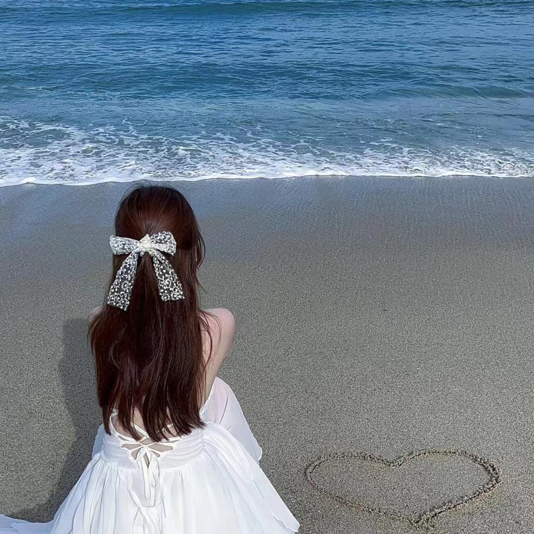 依依精选