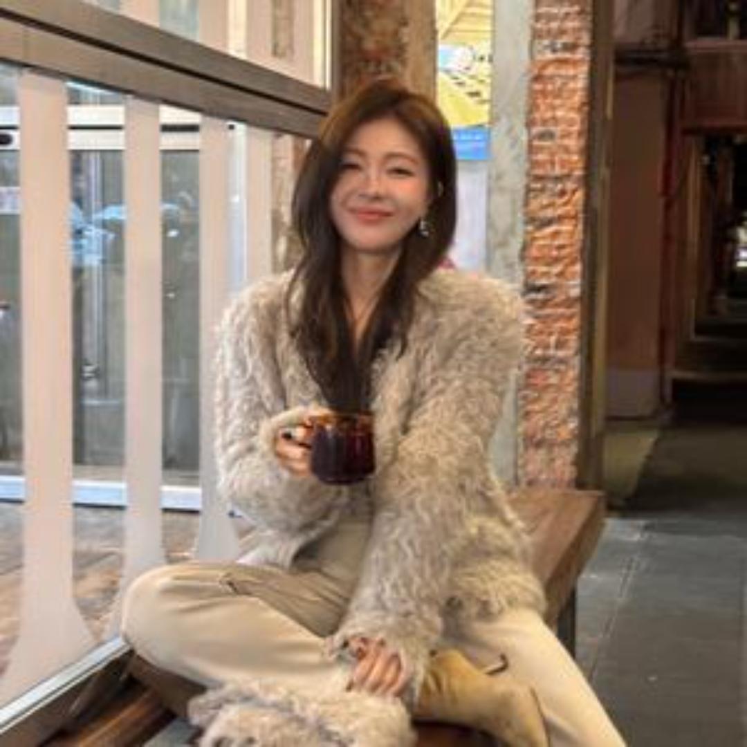 大头黑女装铺子