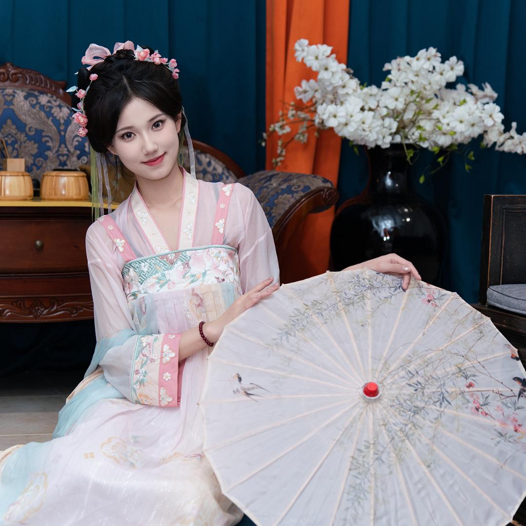 嫣茹部长（斯信城市名预约）