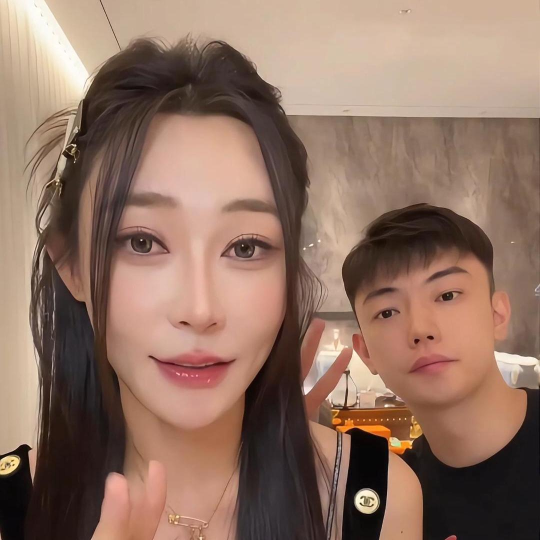 子豪琳琳直播精选👑