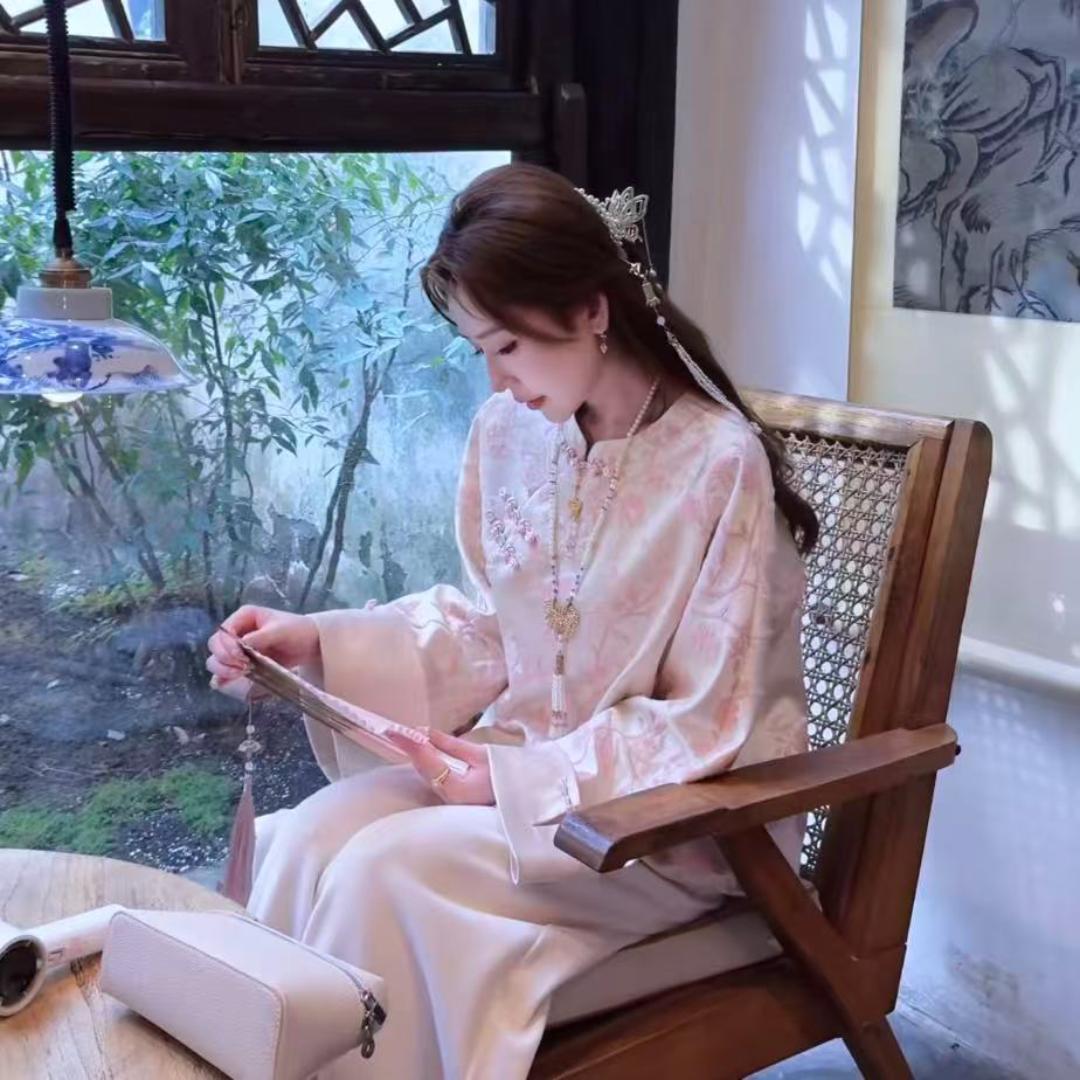 婷婷is me（精致穿搭）