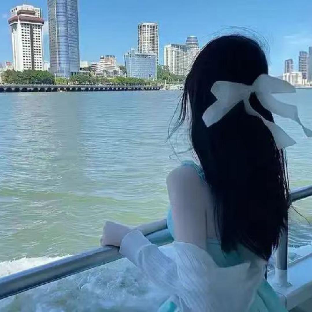 藕粉色的豆包