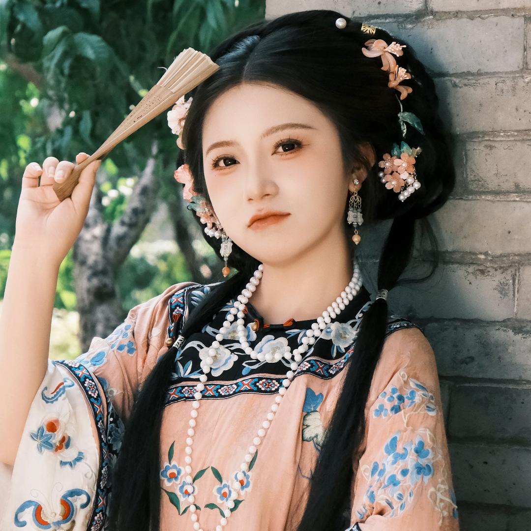 胡图图
