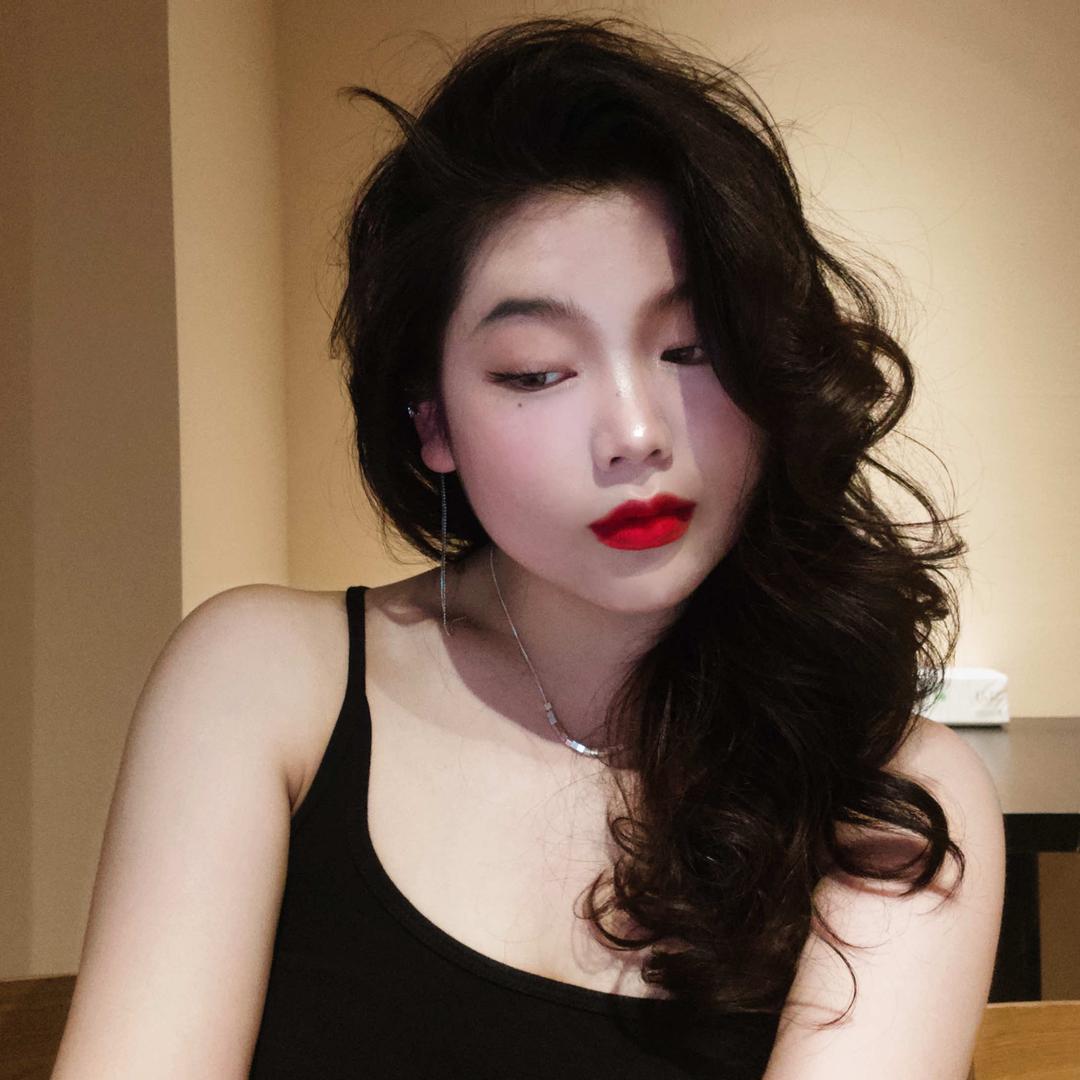 成都跨越鸿杰.邱邱
