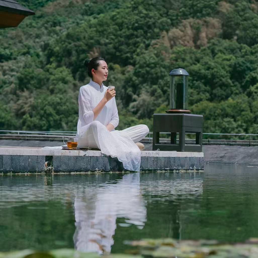 春明门业-晓烨春明实木门业