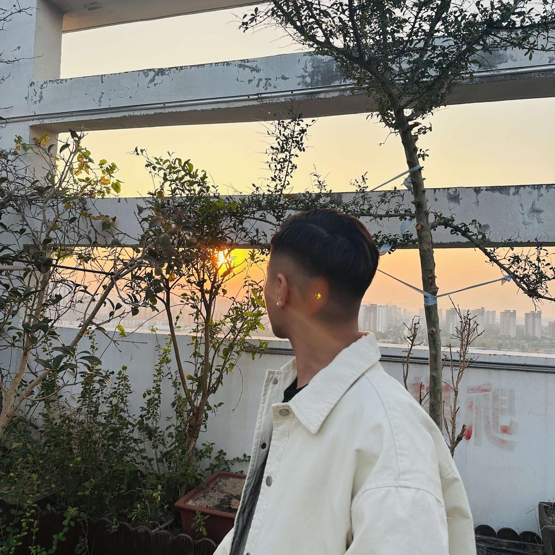 蛙珍辣·王子的牛蛙研究所（辣得跳总店）