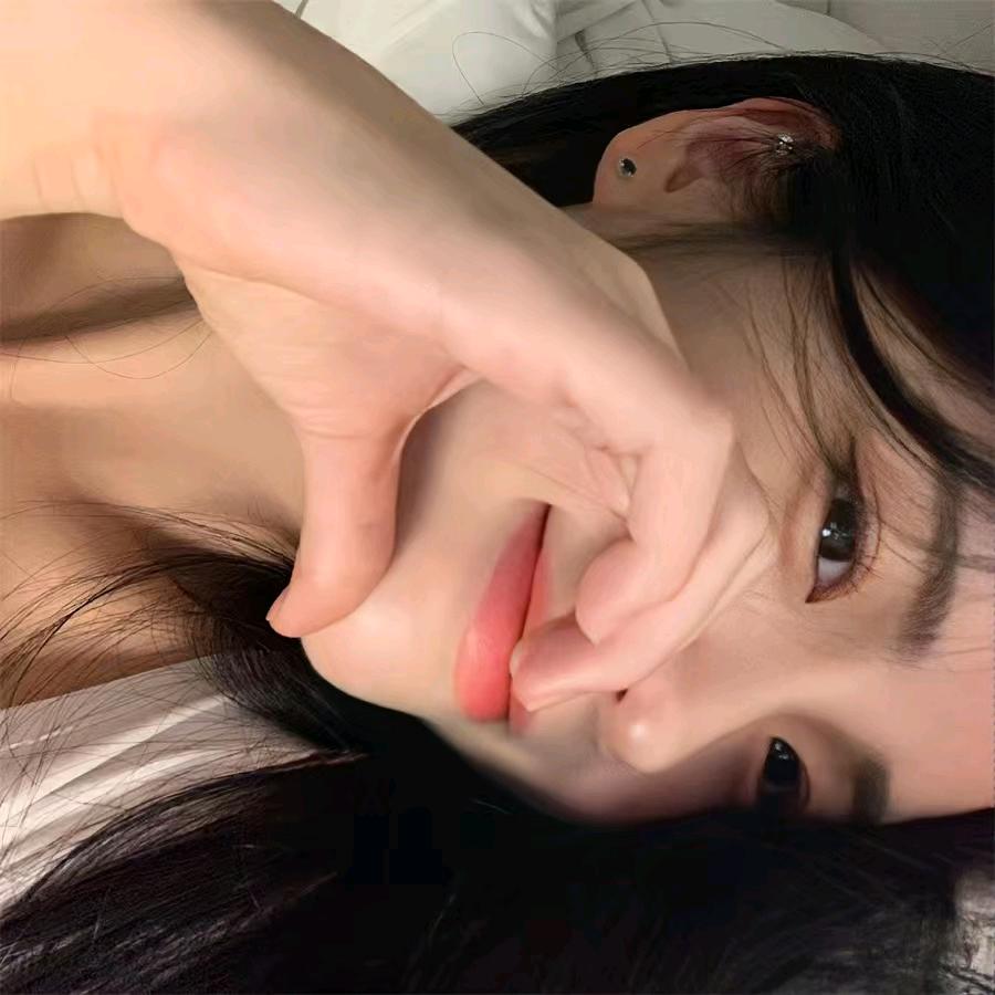 虪齾爩鱻1直播号