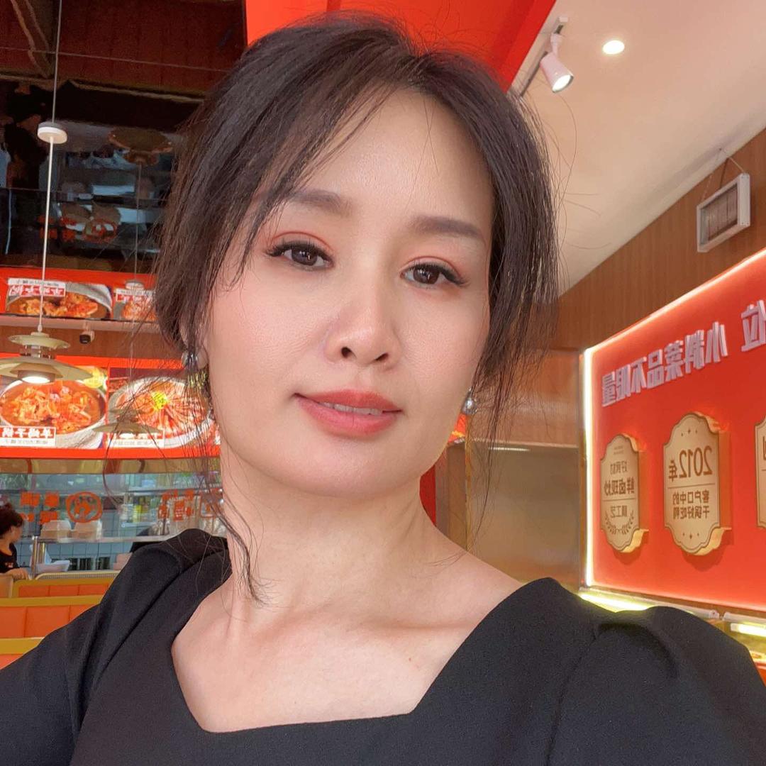 久玖湘干锅鸭头