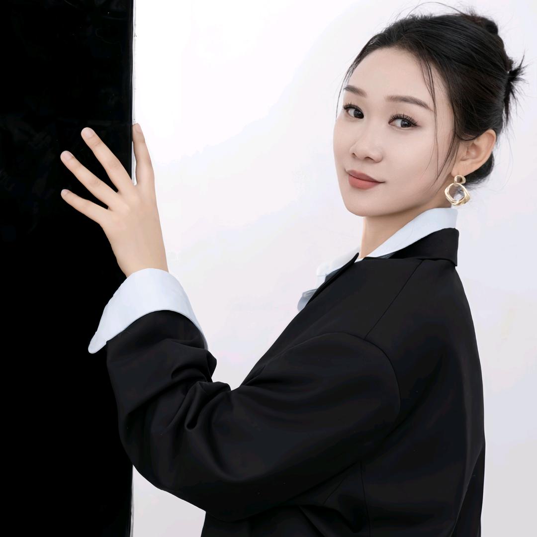 宜城私人形象定制秋子