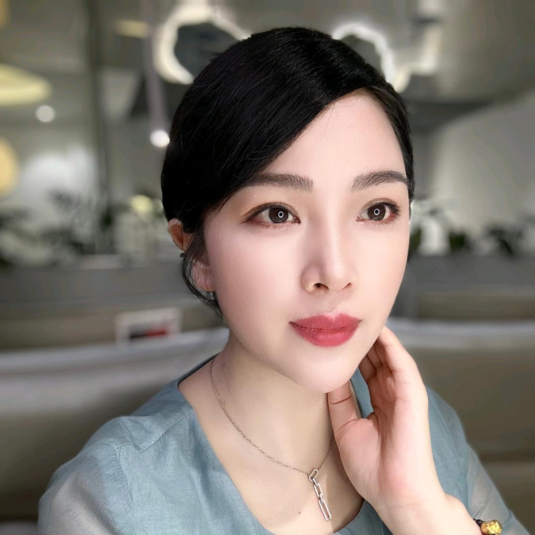 四季虾玲珑老板娘