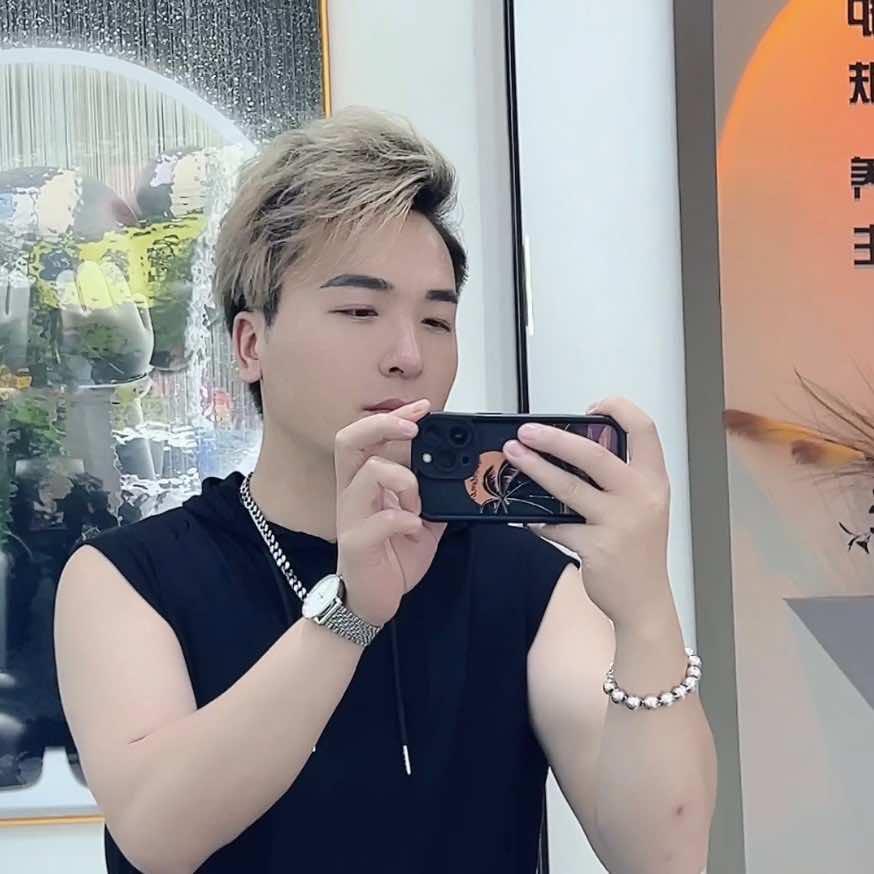 纯美国际美容美发