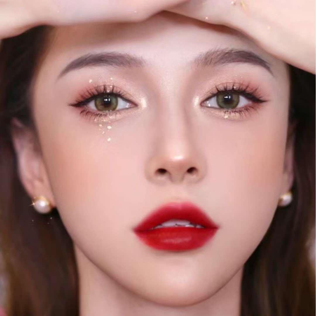 鹿可觅化妆造型
