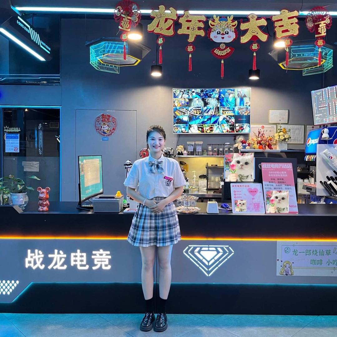 战龙电竞(万达金街店)