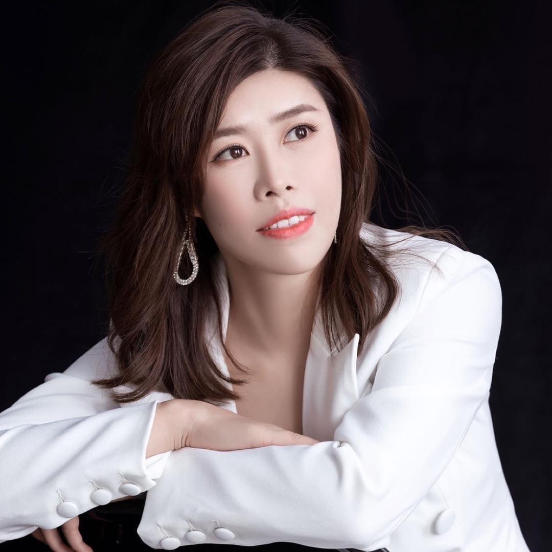 嫚莉臻颜眉形设计店