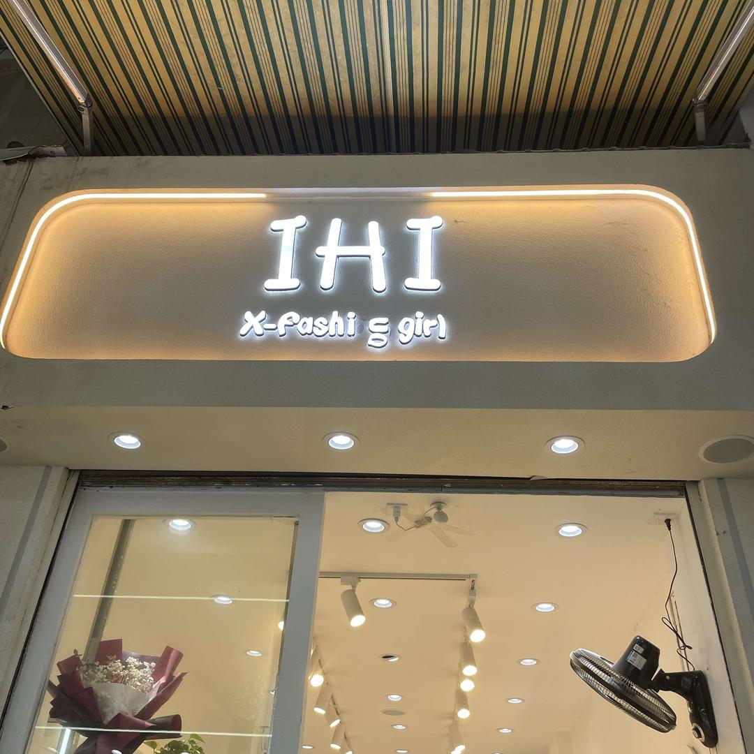 蒙自👉🏻IHI鞋店