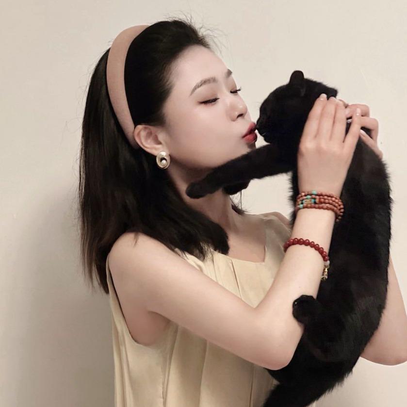 武汉市雯晴欣网络工作室经营号