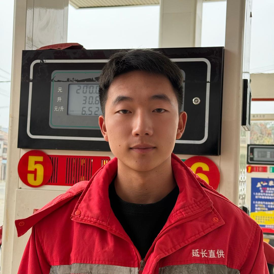 焦岱加油站·小朱