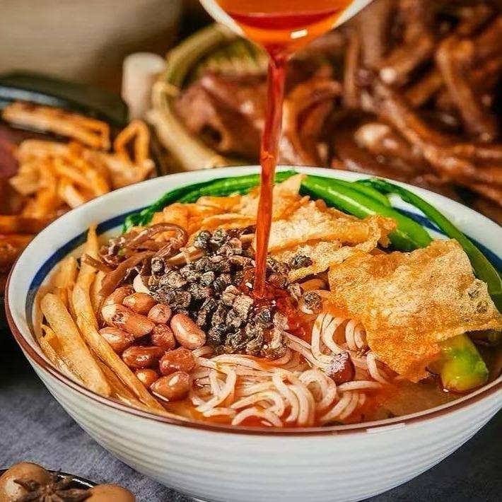 凑凑香螺蛳粉.