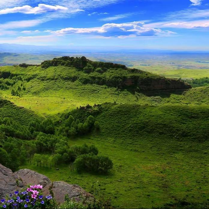 草原天路鸡冠山景区
