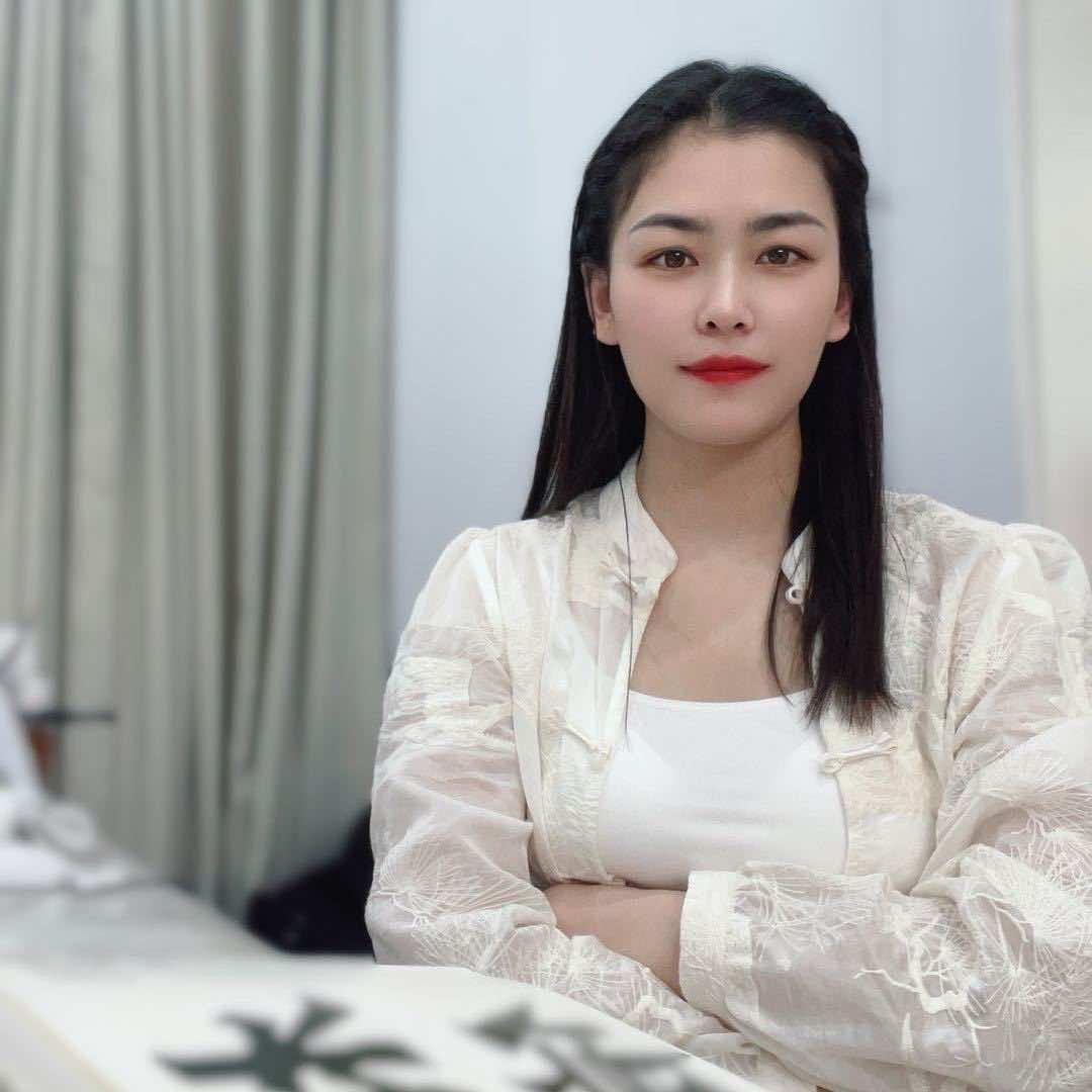 影 三草两木美甲美睫利国店