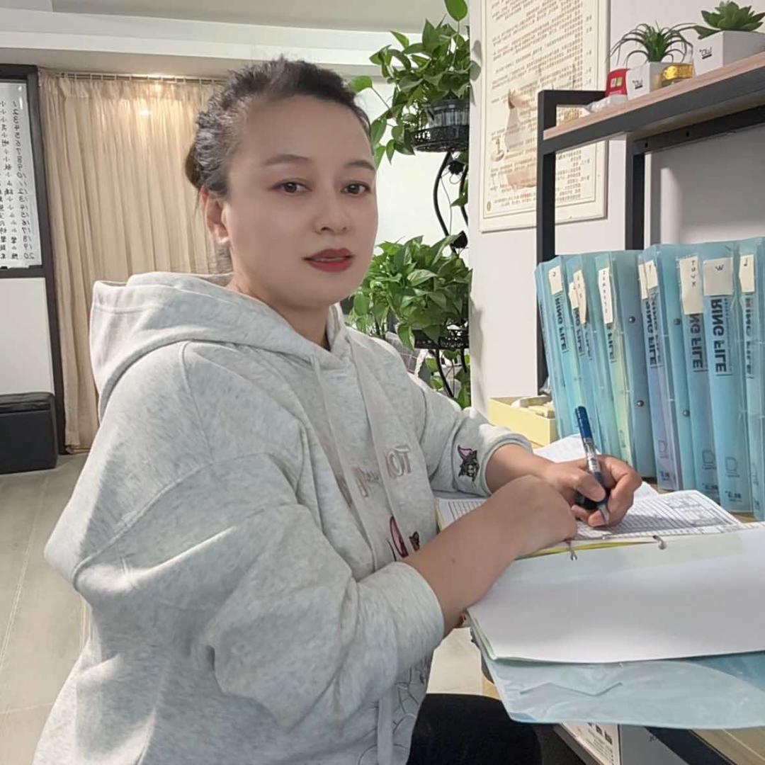 大连恋上美健康瘦身明姐