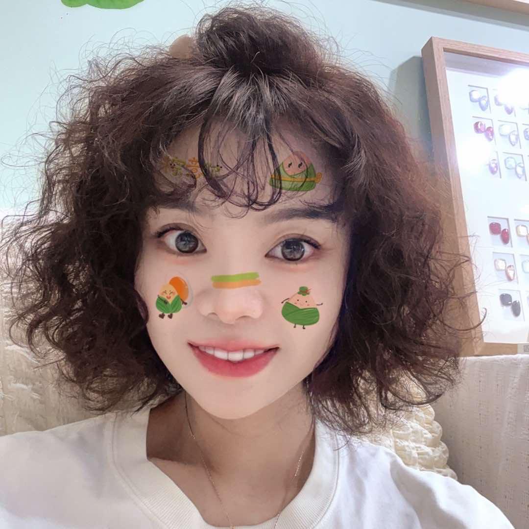 搓美甲的超姐（招美甲师、招学员）