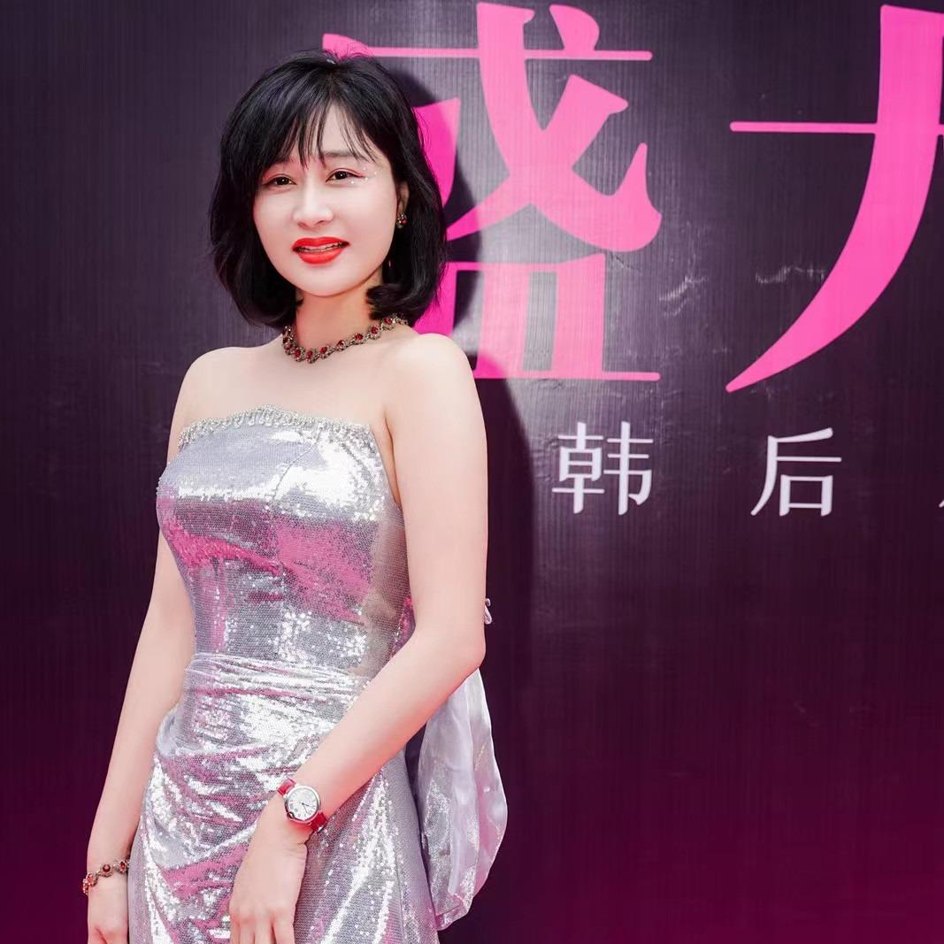 韩后雅妍科技美容-梁MF