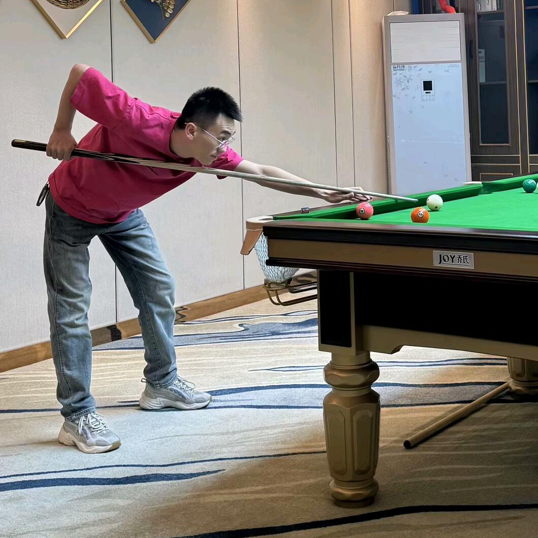 老周台球基地（练球版）