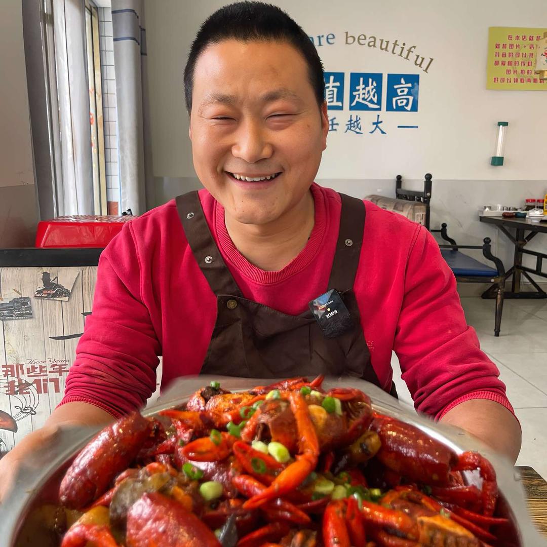 遇见炸串的老崔