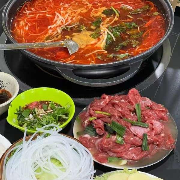 黔小派·酸笋牛肉·火锅