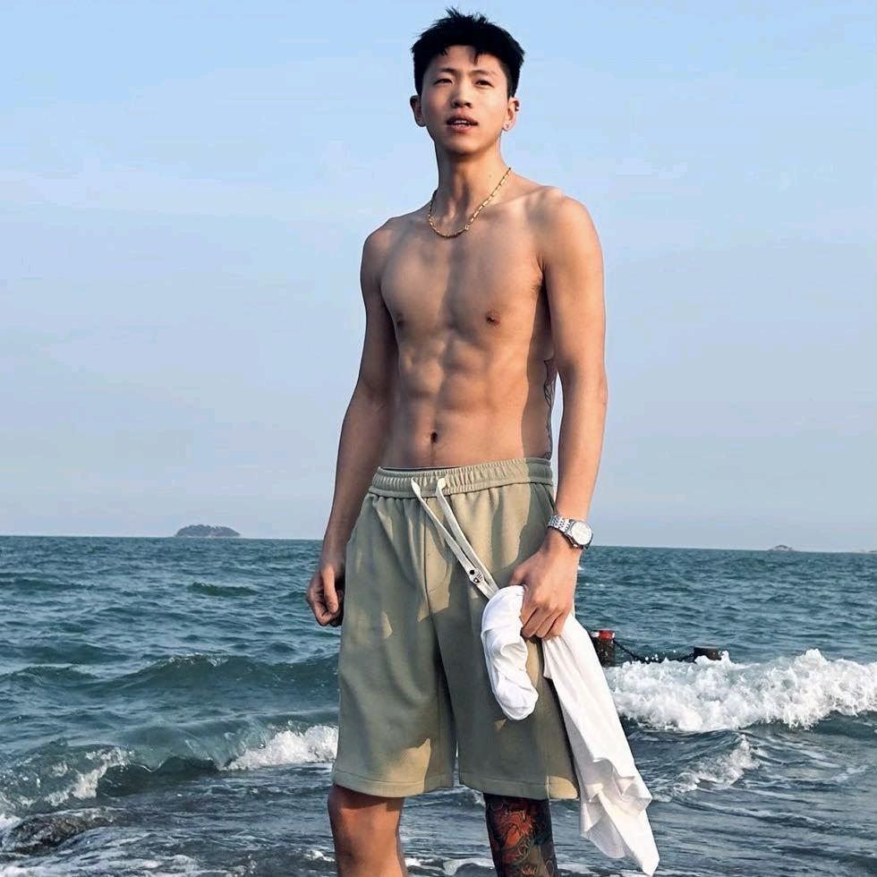 蒙E男人没有家