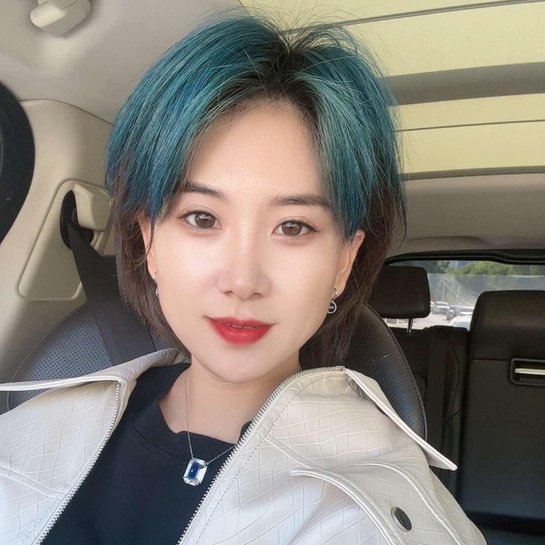 准格尔旗名毓美容美发沙龙¥创始人美霞