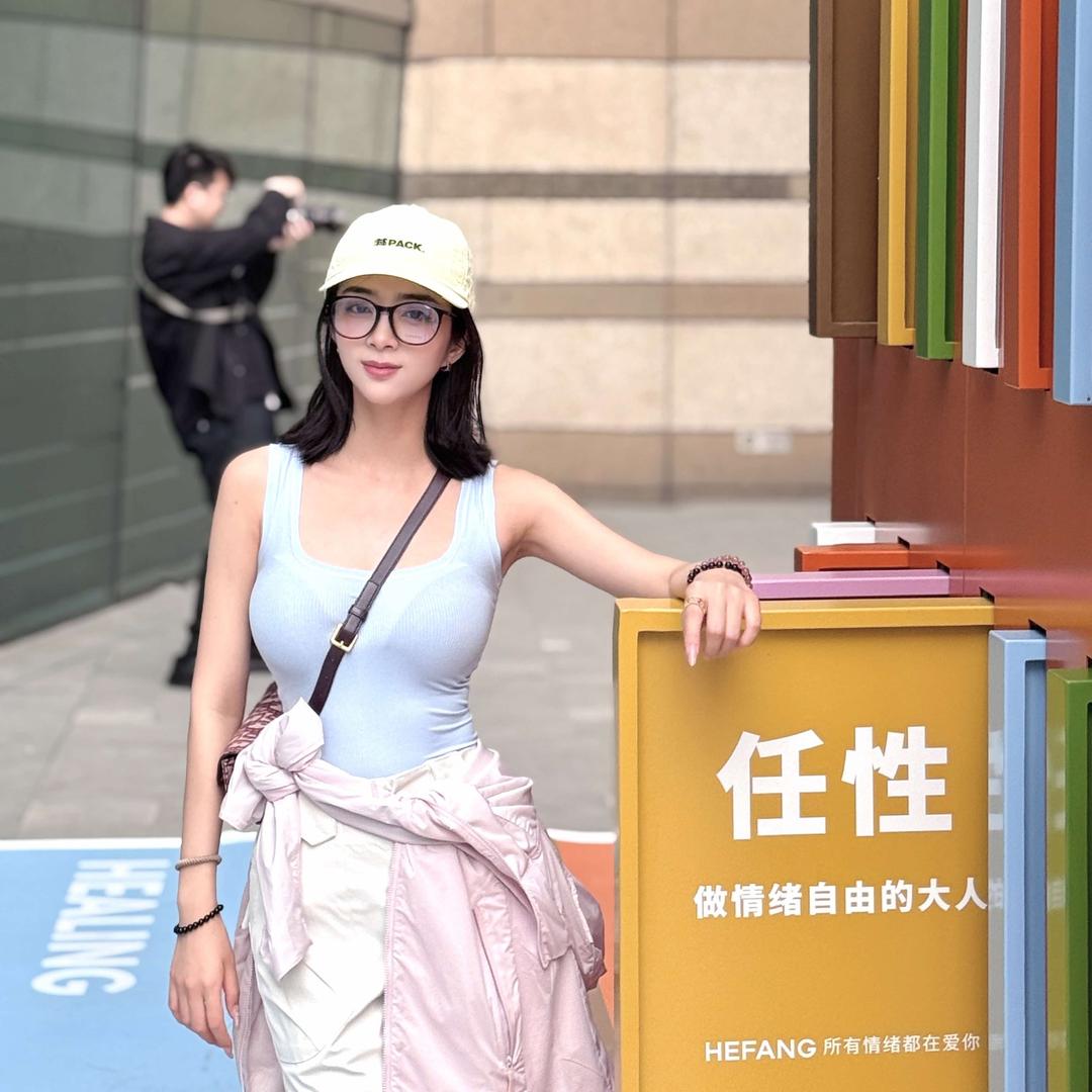 HEROGIRL1