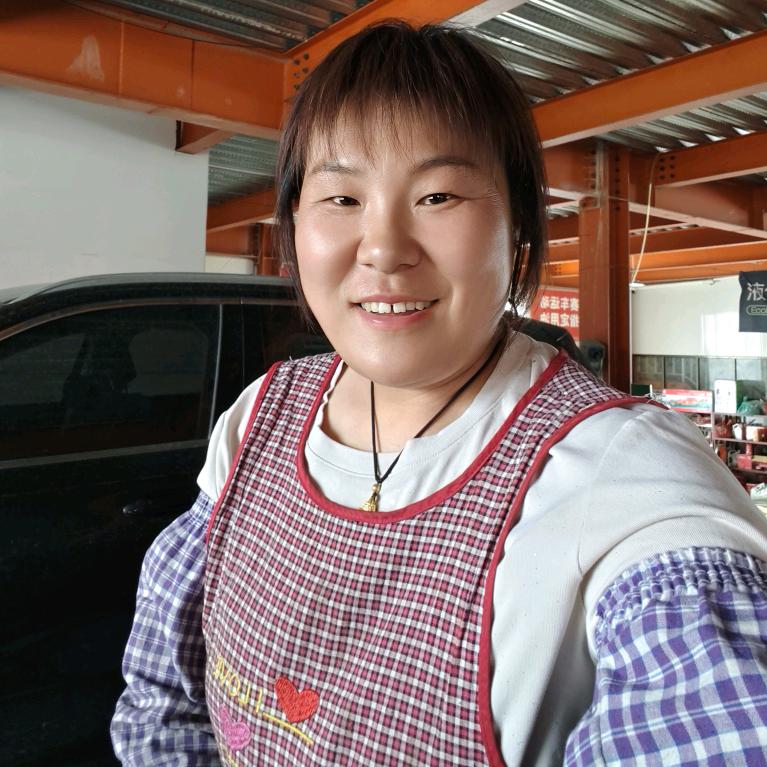 姜楼专注修车20年的路姐