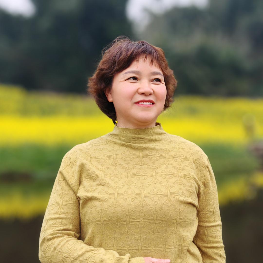 泸州福德木业-周姐