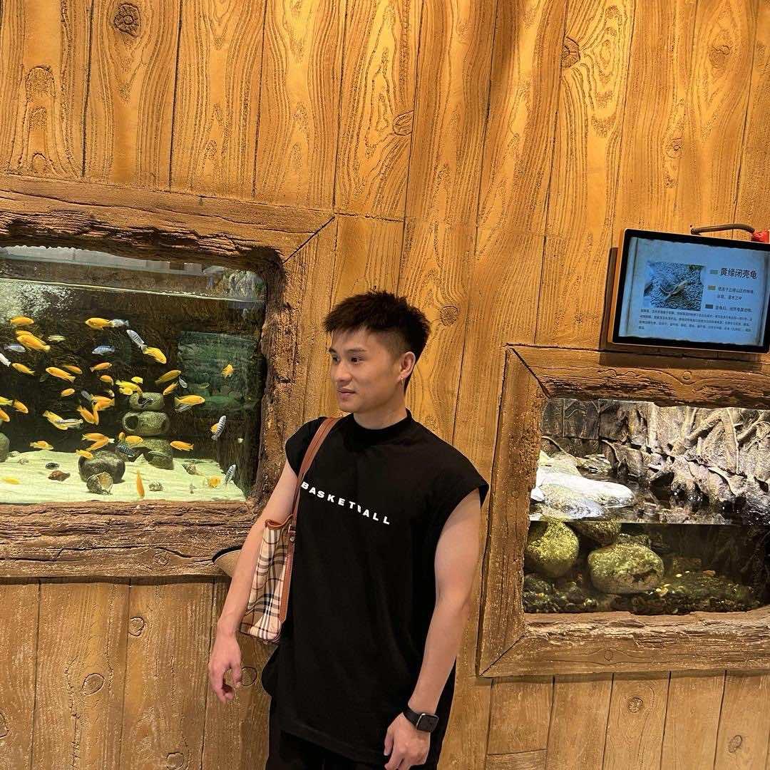 M+发型设计 摩卡武汉男士发型设计