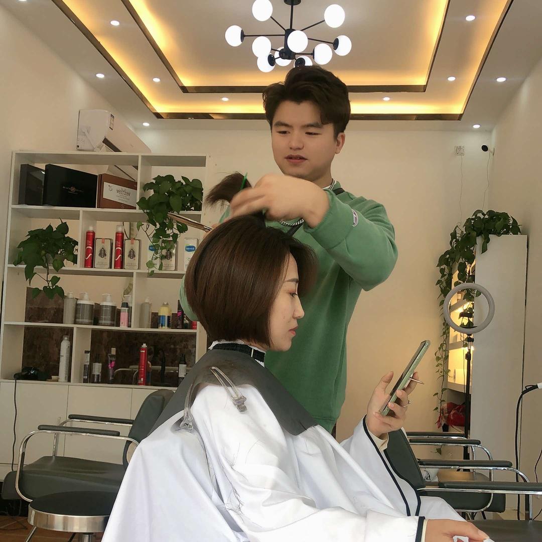 发型设计师阿志