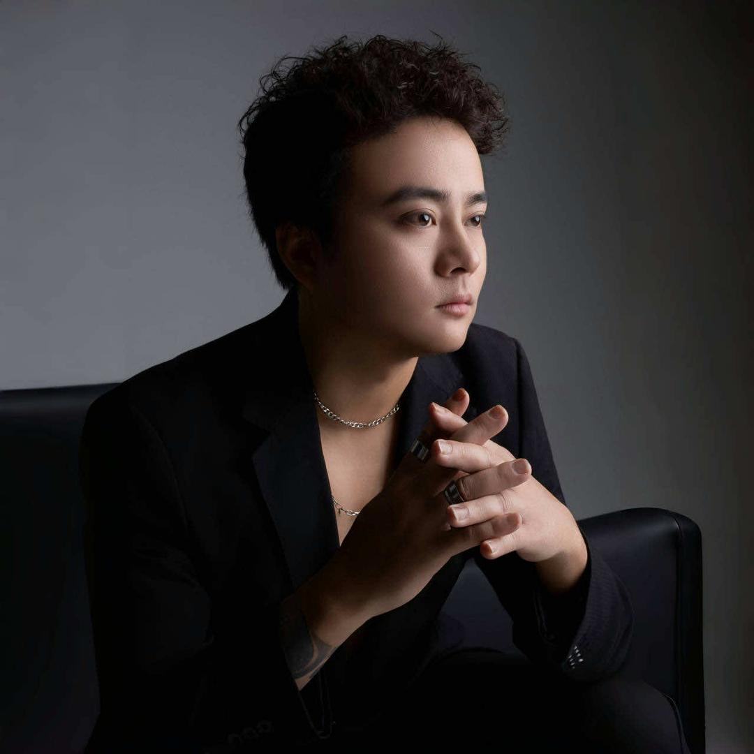 玉山发型风格设计周周