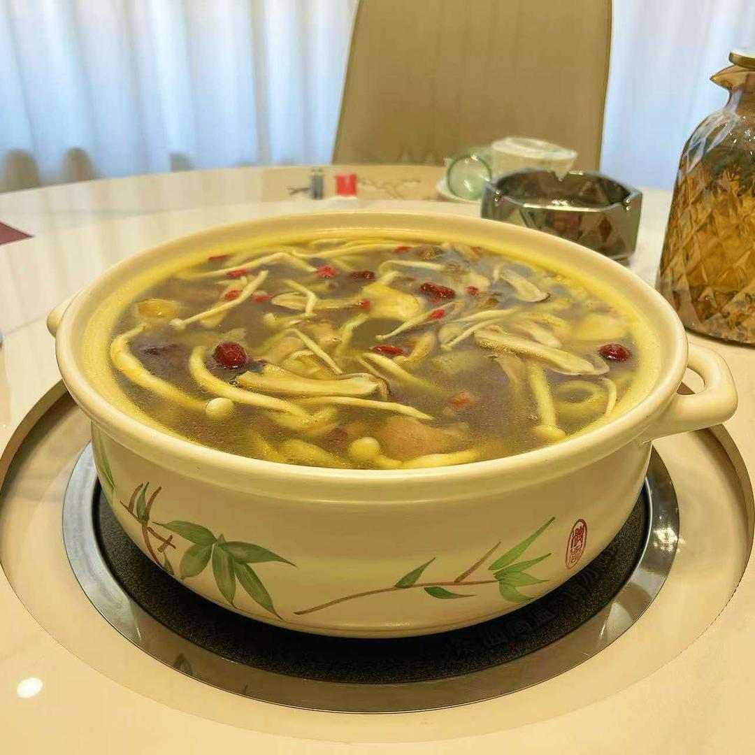 野山珍养生黄金鸡～安平店