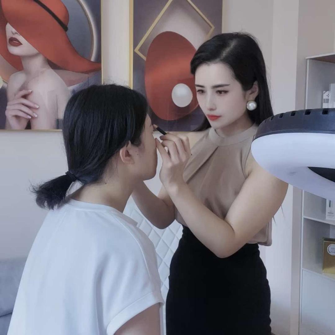 古交市滟尚美学眉眼唇定妆师