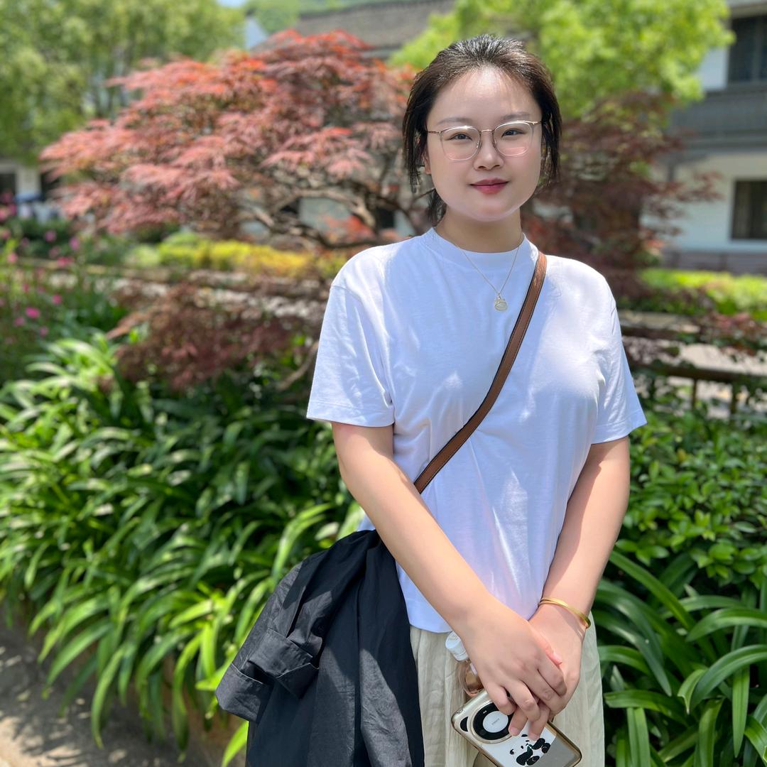 匀亨小管在食堂