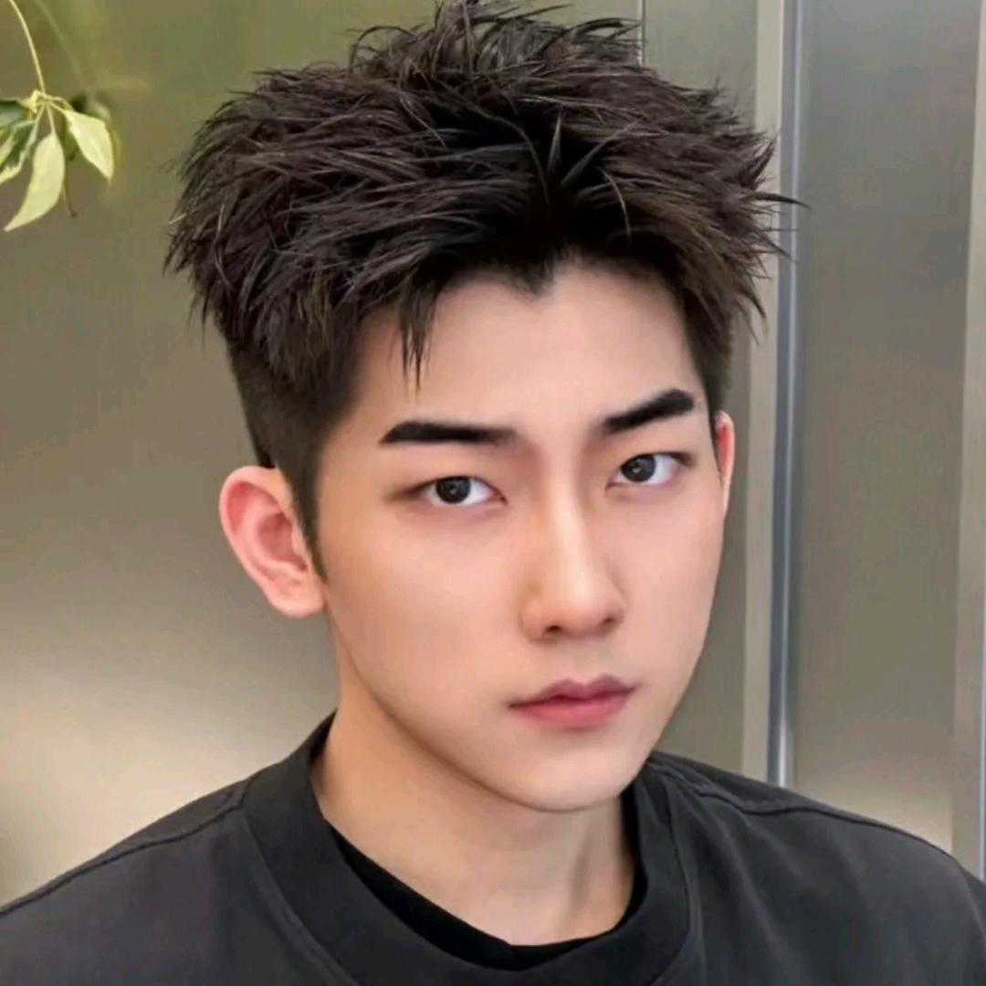 芯承-专业男士发型设计