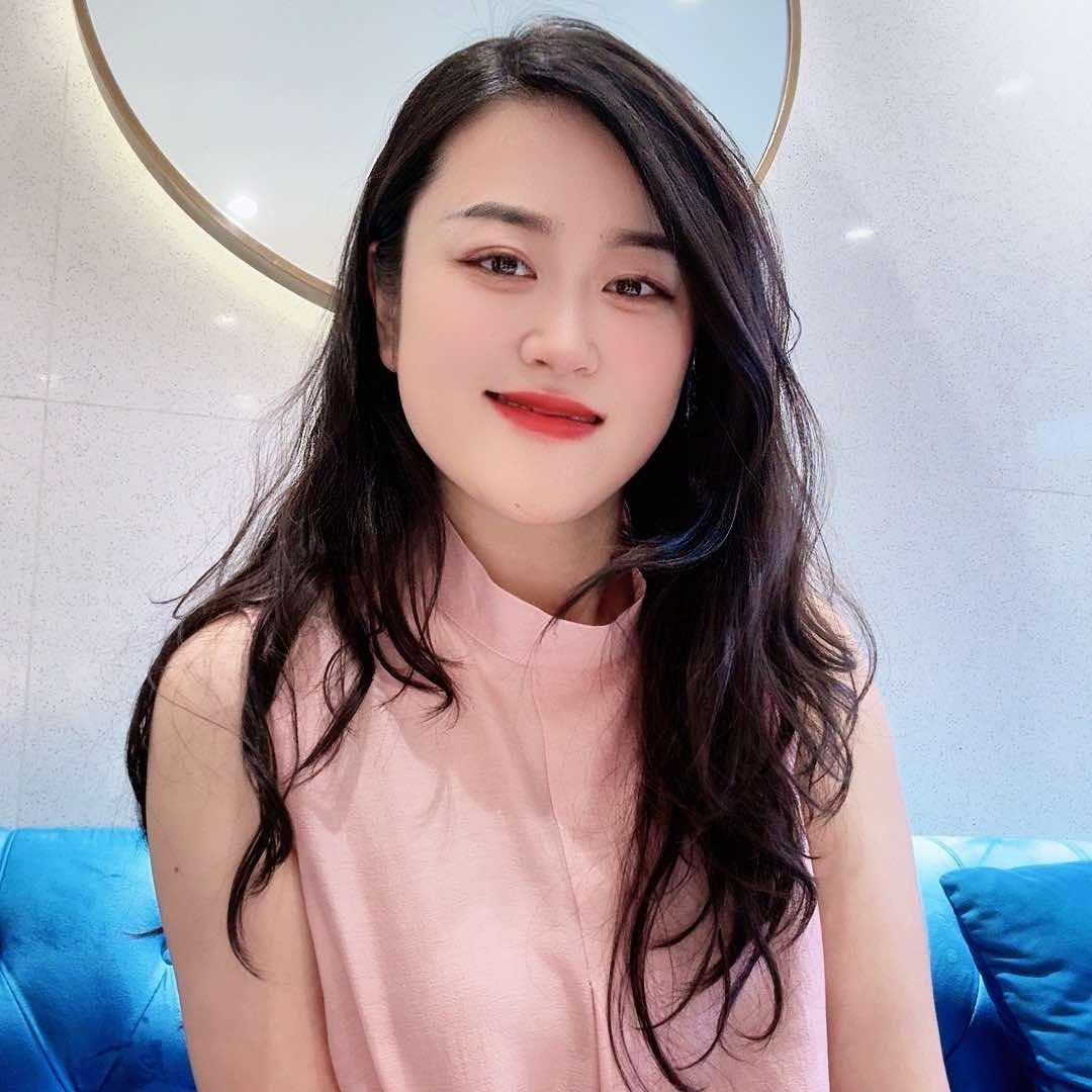 高密市一步登升服装~琳