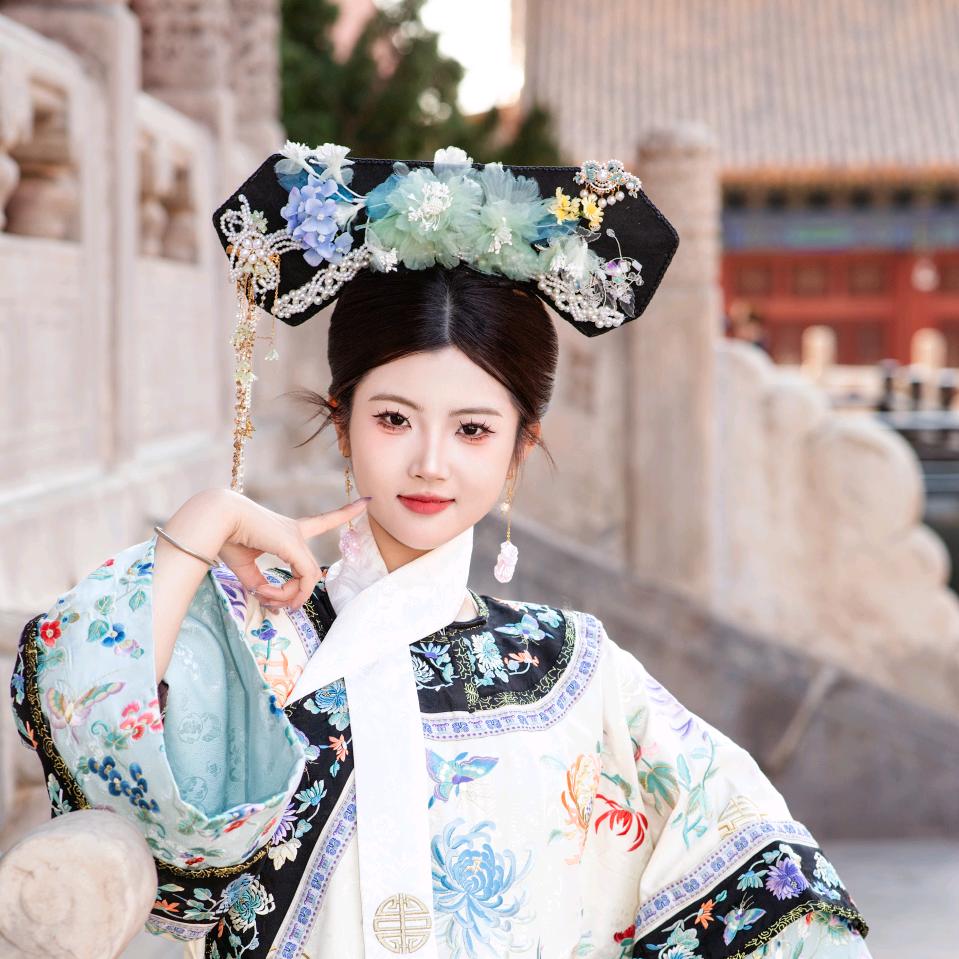 北京灵兮格格汉服妆造摄影